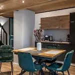 Oran Apartment 8